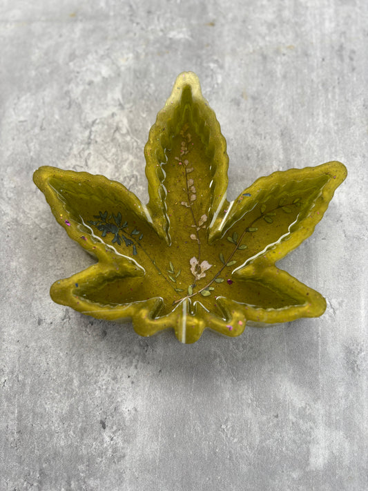 Green Maple Leaf Resin Ashtray/Jewelry Holder