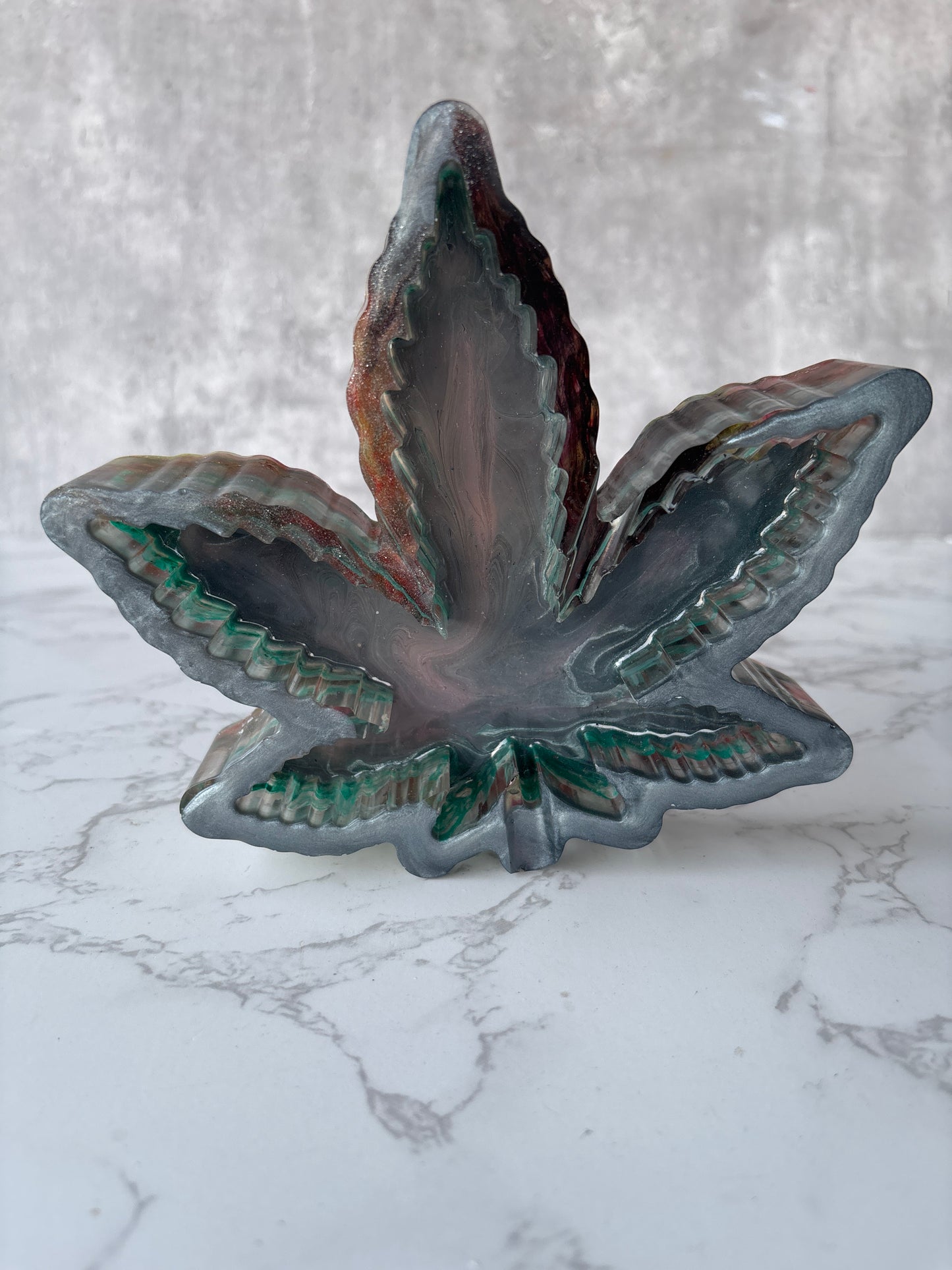 Resin 3D Maple Leaf Ashtray